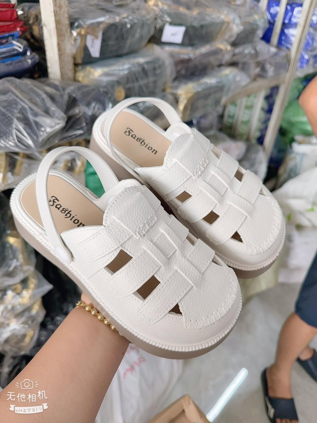 [🆕🇻🇳]  Tuyên Thuỳ Hải Phòng Shop Quần Áo Trẻ Em-Đồ Sơ Sinh-Giày Dép-Bỉm 🧑‍🧒❤️️👶⭐️ Đẹp quá chị em ơi #59k sz 36,37,38,39,40
, shares-0✔️ , likes-2❤️️ , date-2025-05-19 20:46:57🇻🇳🇻🇳🇻🇳📰🆕