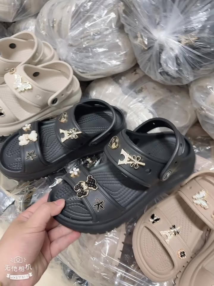 [🆕🇻🇳]  Tuyên Thuỳ Hải Phòng Shop Quần Áo Trẻ Em-Đồ Sơ Sinh-Giày Dép-Bỉm 🧑‍🧒❤️️👶⭐️ Chị em hốt ngay không hết sz ạ , shares-0✔️ , likes-1❤️️ , date-2025-05-18 18:18:41🇻🇳🇻🇳🇻🇳📰🆕