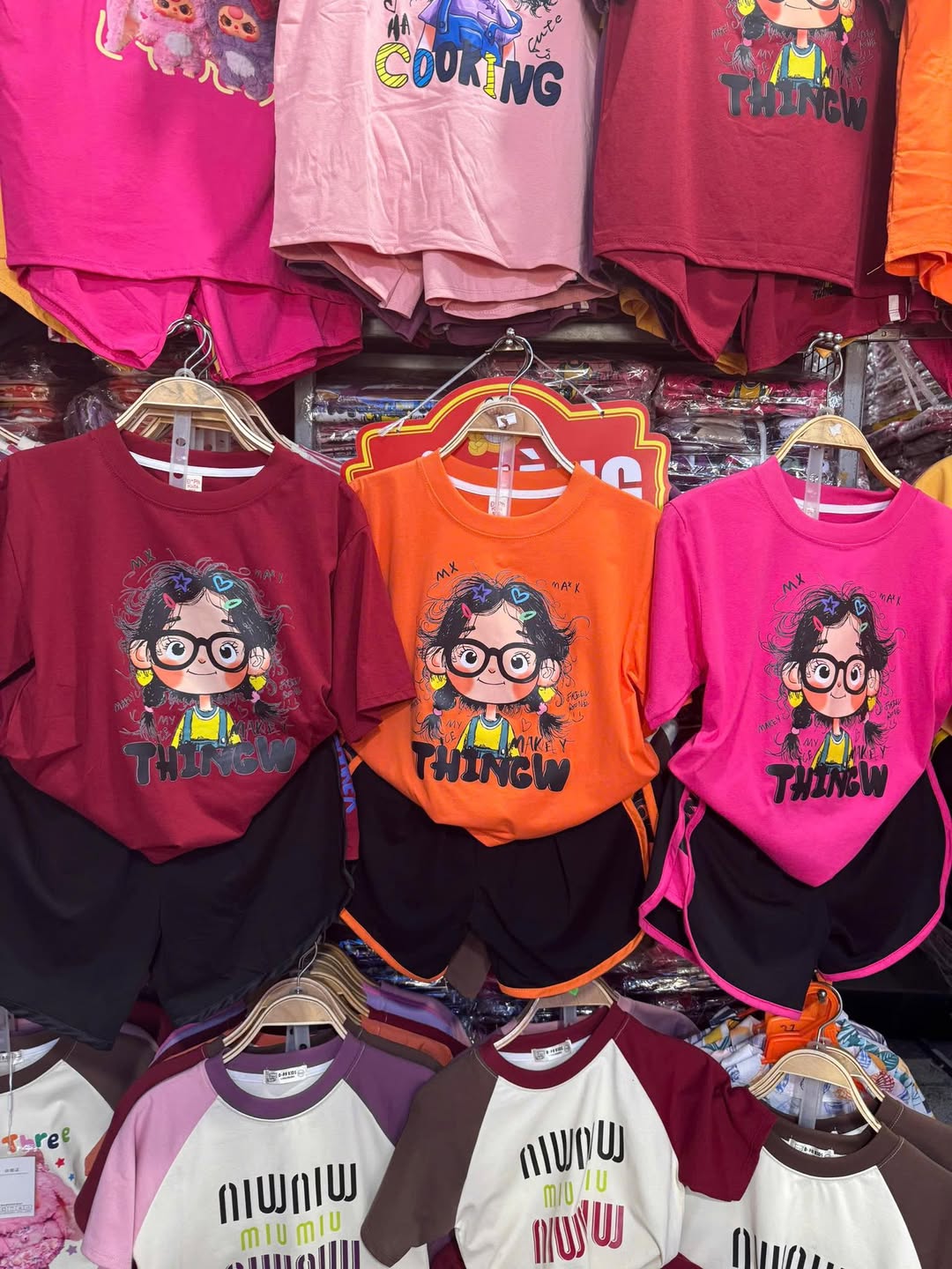 [🆕🇻🇳]  Tuyên Thuỳ Hải Phòng Shop Quần Áo Trẻ Em-Đồ Sơ Sinh-Giày Dép-Bỉm 🧑‍🧒❤️️👶⭐️ Chất thi rất là đẹp nha các chị em oi #85k sz 30-45kg ạ
, shares-0✔️ , likes-8❤️️ , date-2025-05-21 22:44:21🇻🇳🇻🇳🇻🇳📰🆕