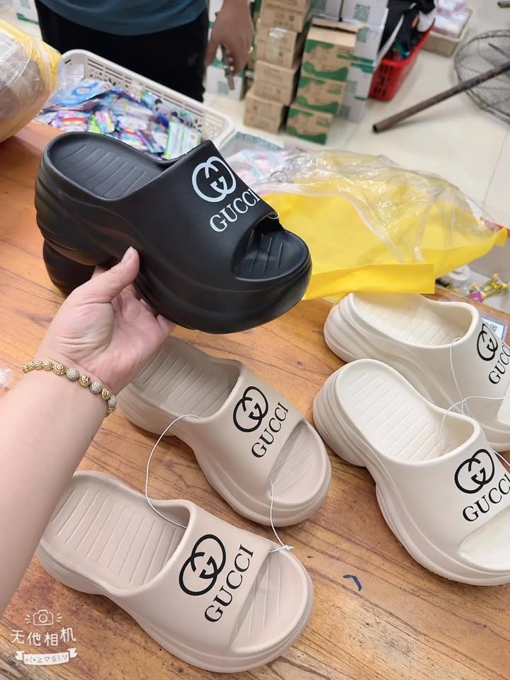 [🆕🇻🇳]  Tuyên Thuỳ Hải Phòng Shop Quần Áo Trẻ Em-Đồ Sơ Sinh-Giày Dép-Bỉm 🧑‍🧒❤️️👶⭐️ Mời chị em lên đơn ạ sáng mai mở mắt ra cái em nhặt ngay thì còn ạ , shares-0✔️ , likes-75❤️️ , date-2025-05-18 05:26:04🇻🇳🇻🇳🇻🇳📰🆕
