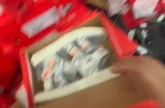 [🆕🇻🇳]  Tuyên Thuỳ Hải Phòng Shop Quần Áo Trẻ Em-Đồ Sơ Sinh-Giày Dép-Bỉm 🧑‍🧒❤️️👶⭐️ E vẫn bóc tiếp a , shares-0✔️ , likes-63❤️️ , date-2025-05-18 01:05:26🇻🇳🇻🇳🇻🇳📰🆕