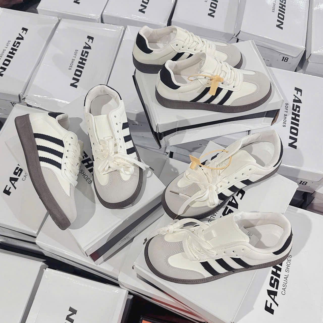 [🆕🇻🇳] NANA Kids – Thời Trang Trẻ Em 🧑‍🧒❤️️👶⭐️ Đôi này Gom cho kh nhà e hok bít bao lần , nhưng vẫn cứ hót 1⃣3⃣5⃣ đôi
êm chân lắm, mai là em về fullbox… Chốt nhanh không cháy hàn , shares-0✔️ , likes-0❤️️ , date-2025-05-28 15:56:27🇻🇳🇻🇳🇻🇳📰🆕