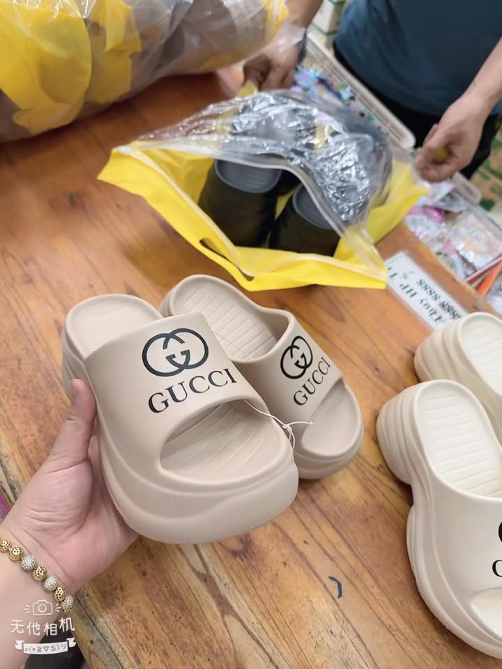 [🆕🇻🇳]  Tuyên Thuỳ Hải Phòng Shop Quần Áo Trẻ Em-Đồ Sơ Sinh-Giày Dép-Bỉm 🧑‍🧒❤️️👶⭐️ Ơn giời em nó đã về cảm ơn  chị em đã chờ đợi ,giá 55k quá xuất sắc cho chị em chờ đợi , shares-0✔️ , likes-57❤️️ , date-2025-05-29 13:50:49🇻🇳🇻🇳🇻🇳📰🆕