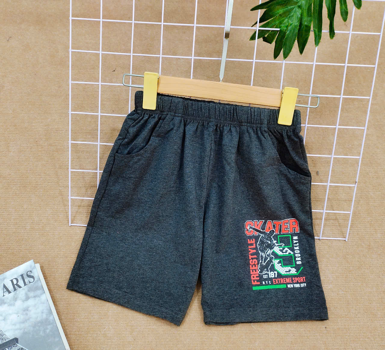 [🛒🇻🇳][18kg-54kg] Quần đùi thun mỏng mát bền vải cho bé hàng VN màu xám chuột – , SKU – QN312-39 – besanhdieu.com 🇻🇳🛒Top1Shop🛒 🇻🇳Top1Vietnam🇻🇳 🛍🛒🇻🇳