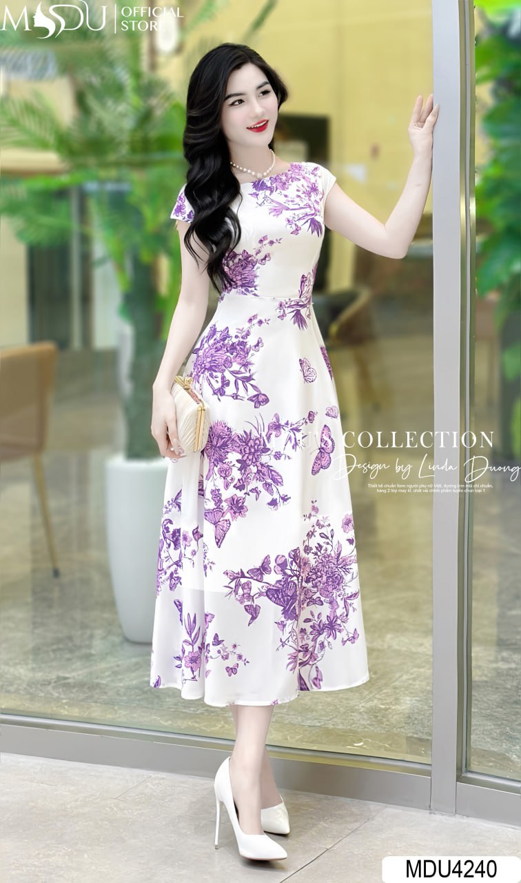 [🛒🇻🇳]Váy Thiết Kế MDU4240 – Dáng Xòe Cổ Tròn Phối Họa Tiết Tím Trên Nền Trắng Bắt Mắt Cuốn Hút – , SKU – – mdufashion.com 🇻🇳🛒Top1Shop🛒 🇻🇳Top1Vietnam🇻🇳 🛍🛒🇻🇳