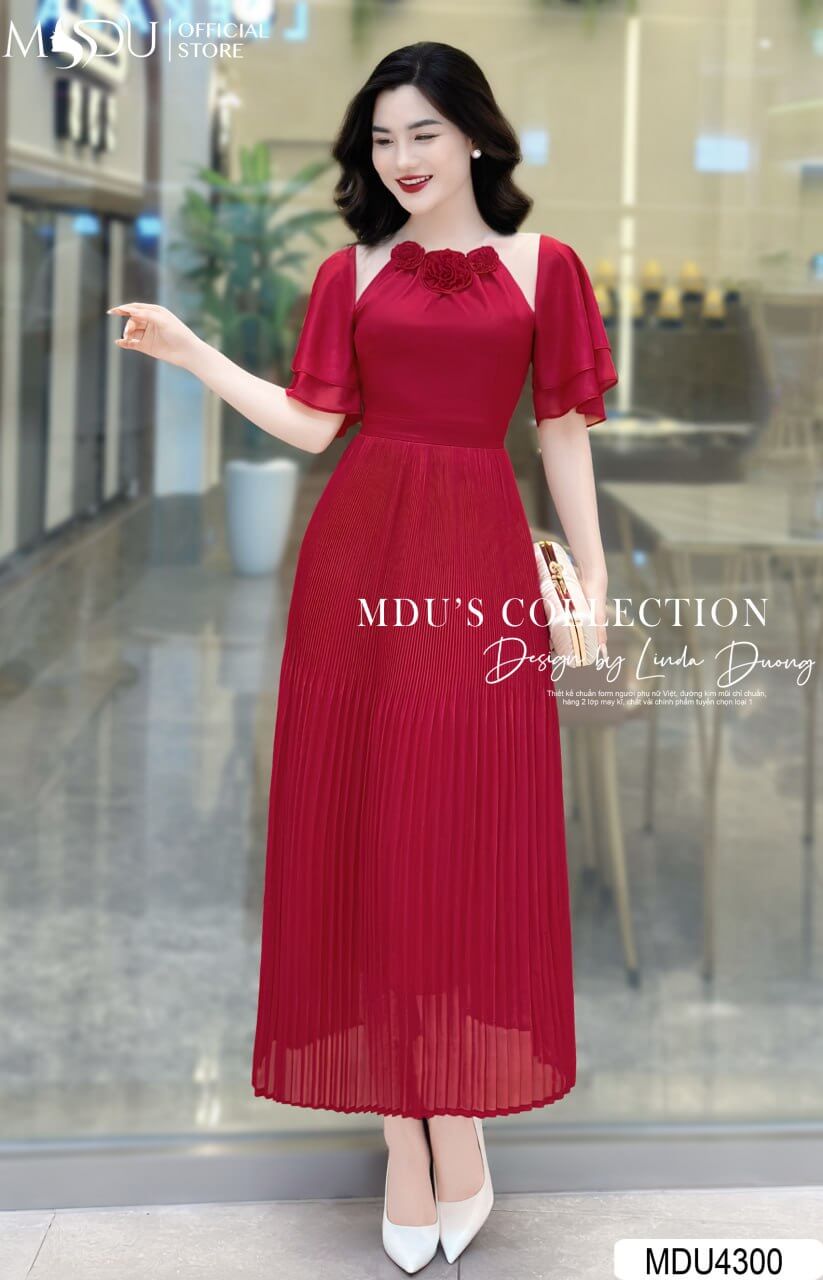 [🛒🇻🇳]Váy Thiết Kế MDU4300 – Dáng Dài Màu Đỏ Quyến Rũ Đính Hoa Ở Cổ Cách Điệu – , SKU – – mdufashion.com 🇻🇳🛒Top1Shop🛒 🇻🇳Top1Vietnam🇻🇳 🛍🛒🇻🇳