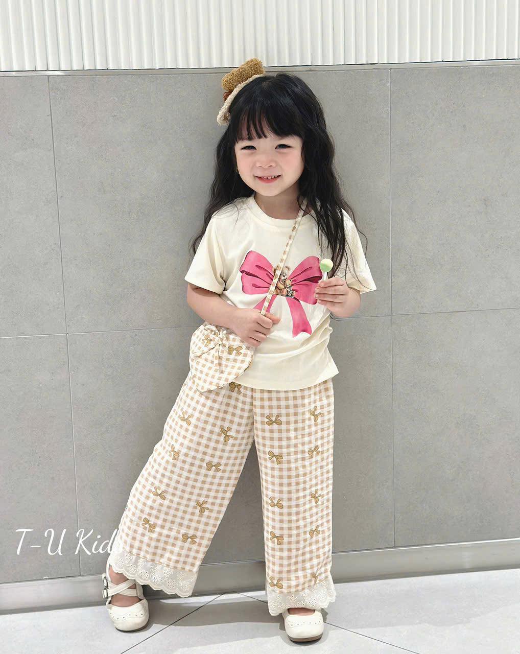 [🆕🇻🇳]  Tuyên Thuỳ Hải Phòng Shop Quần Áo Trẻ Em-Đồ Sơ Sinh-Giày Dép-Bỉm 🧑‍🧒❤️️👶⭐️ Sale sale #69k 1bộ sz 10-15kg ak
, shares-0✔️ , likes-2❤️️ , date-2025-06-03 18:02:45🇻🇳🇻🇳🇻🇳📰🆕