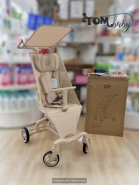 [🆕🇻🇳] Shop TOM BABY  Chuyên Bỉm,Thời trang cho bé,các loại Bánh kẹo, Kem, Thực phâm dinh dưỡng 🧑‍🧒❤️️👶⭐️ 𝗩𝗶𝗻𝗻𝗴 𝗤𝟲 – 𝗫𝗲 đ𝗮̂̉𝘆 𝗴𝗼̣𝗻 𝗻𝗵𝗲̣, 𝗰𝗵𝘂𝗮̂̉𝗻 𝘅𝗶̣𝗻 𝗰𝗵𝗼 𝗻𝗵𝘂̛̃𝗻𝗴 𝗰𝗵𝘂𝘆𝗲̂́𝗻 đ𝗶 𝘅𝗮!
Ba mẹ đang cần một chiếc xe đẩy nhẹ nhàng, dễ mang theo khi du lịch 𝑽𝒊𝒏𝒏𝒈 𝑸6 là lự , shares-1✔️ , likes-0❤️️ , date-2025-06-04 21:12:24🇻🇳🇻🇳🇻🇳📰🆕
