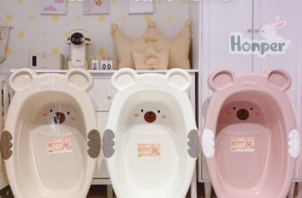 [🆕🇻🇳] Mộc Baby Store – Chuyên cung cấp đồ cao cấp cho Mẹ & bé 🧑‍🧒❤️️👶⭐️  𝐂𝐇𝐀̣̂𝐔 𝐓𝐀̆́𝐌 𝐇𝐎𝐍𝐏𝐄𝐑 𝐇𝐈̀𝐍𝐇 𝐆𝐀̂́𝐔 𝐇𝐏𝟏𝟑𝟏
𝑇𝑎̆́𝑚 𝑅𝑢̛̉𝑎 𝑉𝑢𝑖 𝑉𝑒̉, 𝐵𝑒́ 𝐶𝑢̛𝑜̛̀𝑖 𝑇𝑢̛𝑜̛𝑖!
Thiết kế hình gấu dễ thương, tai gấu kiêm khay đựng đồ giúp bé yêu gi , shares-0✔️ , likes-0❤️️ , date-2025-06-17 21:32:28🇻🇳🇻🇳🇻🇳📰🆕