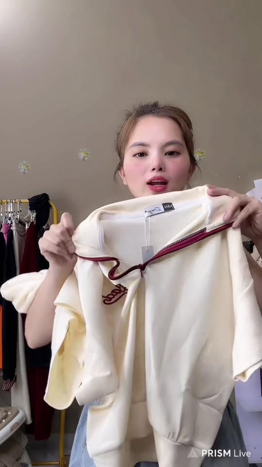 [🆕🇻🇳] Thế Giới Sữa Thịnh Quỳnh – Đông Hưng – Thái Bình 🧑‍🧒❤️️👶⭐️  𝑩𝒊̉𝒎 𝑯𝒖𝒈𝒈𝒊𝒆𝒔 𝒏𝒂𝒕𝒖𝒓𝒆 𝒎𝒂𝒅𝒆 là một dòng bỉm bản cao cấp hơn của nhà Huggies
-> Sử dụng công nghệ Naturesoft êm mềm
Làm từ sợi tự nhiên 100% nhập khẩu Châu  , shares-0✔️ , likes-0❤️️ , date-2025-06-06 23:30:34🇻🇳🇻🇳🇻🇳📰🆕