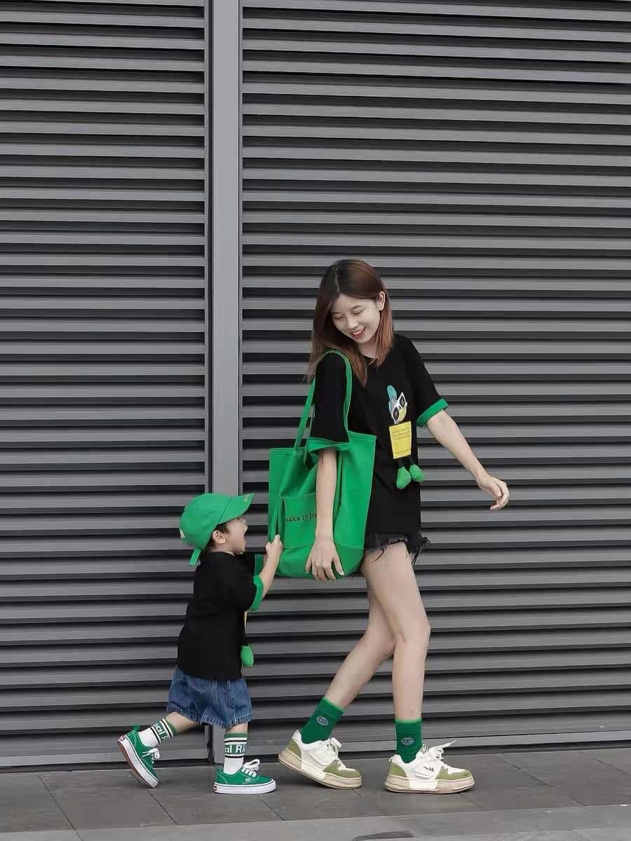 [🆕🇻🇳] Thảo Lâm Baby Shop – Cửa hàng quần áo sơ sinh – trẻ em 🧑‍🧒❤️️👶⭐️ Size mini 73/80/90/100 (8-16kg)Váy thô mềm mặc 4 mùa đây ạSize nhí siu hiếm . Em mời các mẹ tham khảo ạ.#ODH315
, shares-0✔️ , likes-0❤️️ , date-2025-06-08 15:30:54🇻🇳🇻🇳🇻🇳📰🆕