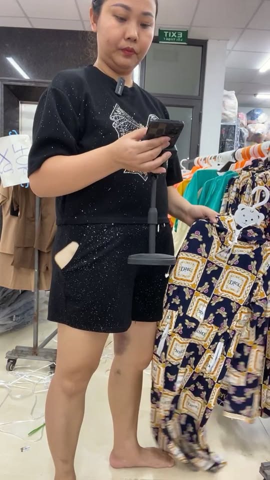 [🆕🇻🇳]  Tuyên Thuỳ Hải Phòng Shop Quần Áo Trẻ Em-Đồ Sơ Sinh-Giày Dép-Bỉm 🧑‍🧒❤️️👶⭐️ E sale hàng lê sz , shares-0✔️ , likes-145❤️️ , date-2025-06-09 02:44:55🇻🇳🇻🇳🇻🇳📰🆕