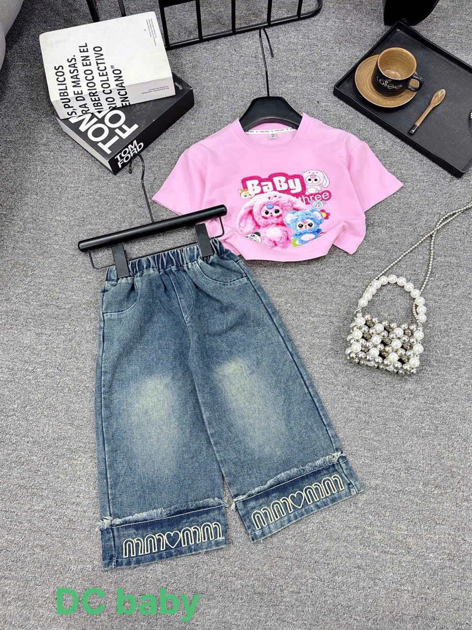 [🆕🇻🇳]  Sunny kids – Quần áo trẻ em 🧑‍🧒❤️️👶⭐️ SET JEAN MIUMIU còn size từ 11-17kg nha
Jean mềm mại các mẹ hốt nhanh cho bé nè.
SALE SẬP SÀN CẮT MẪU
, shares-0✔️ , likes-1❤️️ , date-2025-06-15 02:39:09🇻🇳🇻🇳🇻🇳📰🆕