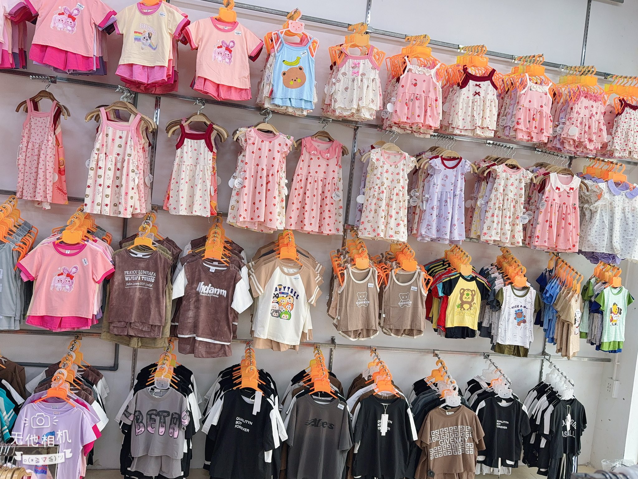 [🆕🇻🇳]  Tuyên Thuỳ Hải Phòng Shop Quần Áo Trẻ Em-Đồ Sơ Sinh-Giày Dép-Bỉm 🧑‍🧒❤️️👶⭐️ Nhá tạm quầy sale ,bên em đang treo hàng
, shares-0✔️ , likes-44❤️️ , date-2025-06-20 16:35:12🇻🇳🇻🇳🇻🇳📰🆕