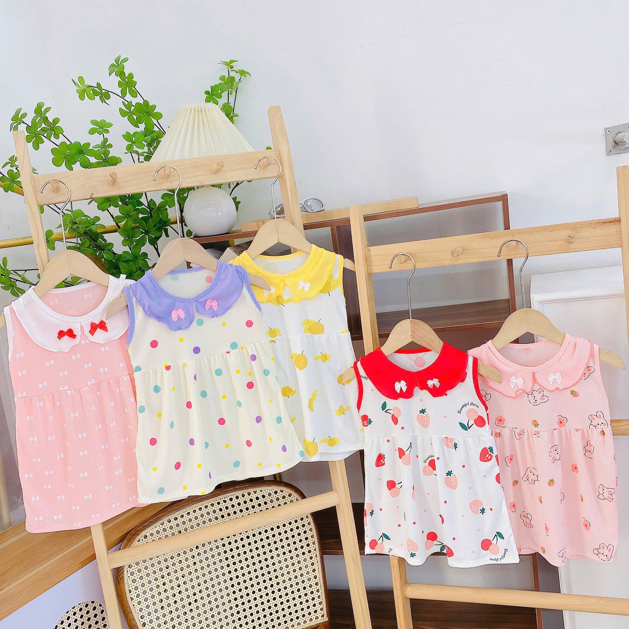 [🆕🇻🇳]  Tuyên Thuỳ Hải Phòng Shop Quần Áo Trẻ Em-Đồ Sơ Sinh-Giày Dép-Bỉm 🧑‍🧒❤️️👶⭐️ Hàng này #35k hôm qua hết sạch hnay em lại treo lên tiêp rồi ak
, shares-0✔️ , likes-18❤️️ , date-2025-06-21 17:22:18🇻🇳🇻🇳🇻🇳📰🆕