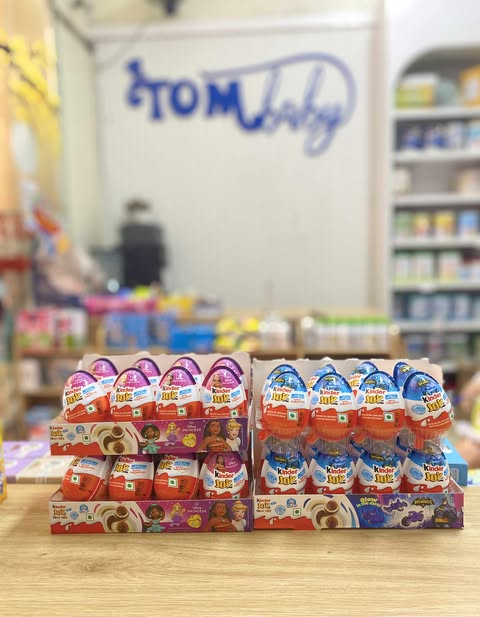 [🆕🇻🇳] Shop TOM BABY  Chuyên Bỉm,Thời trang cho bé,các loại Bánh kẹo, Kem, Thực phâm dinh dưỡng 🧑‍🧒❤️️👶⭐️ Kẹo trứng Kinder Joy cho bé
Về sẵn rùi nha các mẹ ơi
*MÓN ĂN YÊU THÍCH CỦA TRẺ : Chocolate trứng đồ chơi Kinder Joy
Một quả trứng sôcôla với một món đồ c , shares-1✔️ , likes-0❤️️ , date-2025-06-26 21:00:07🇻🇳🇻🇳🇻🇳📰🆕