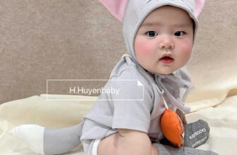 [🆕🇻🇳]  Thuỷ Nghé Kids  – Chuyên sỉ SLL quần áo Thời Trang Trẻ Em & Sơ Sinh đầy đủ các mẫu 🧑‍🧒❤️️👶⭐️  MÈO TOM NGỐ NGHÊNH SIÊU ĐÁNG YÊU
Mẫu Mèo Tom này hot thật sự luôn nha các sỉ ơi
Tai to – mặt ngố – bé mặc lên là xỉu ngang vì cưng
Chất cotton dày vừa, , shares-0✔️ , likes-0❤️️ , date-2025-06-27 23:21:58🇻🇳🇻🇳🇻🇳📰🆕