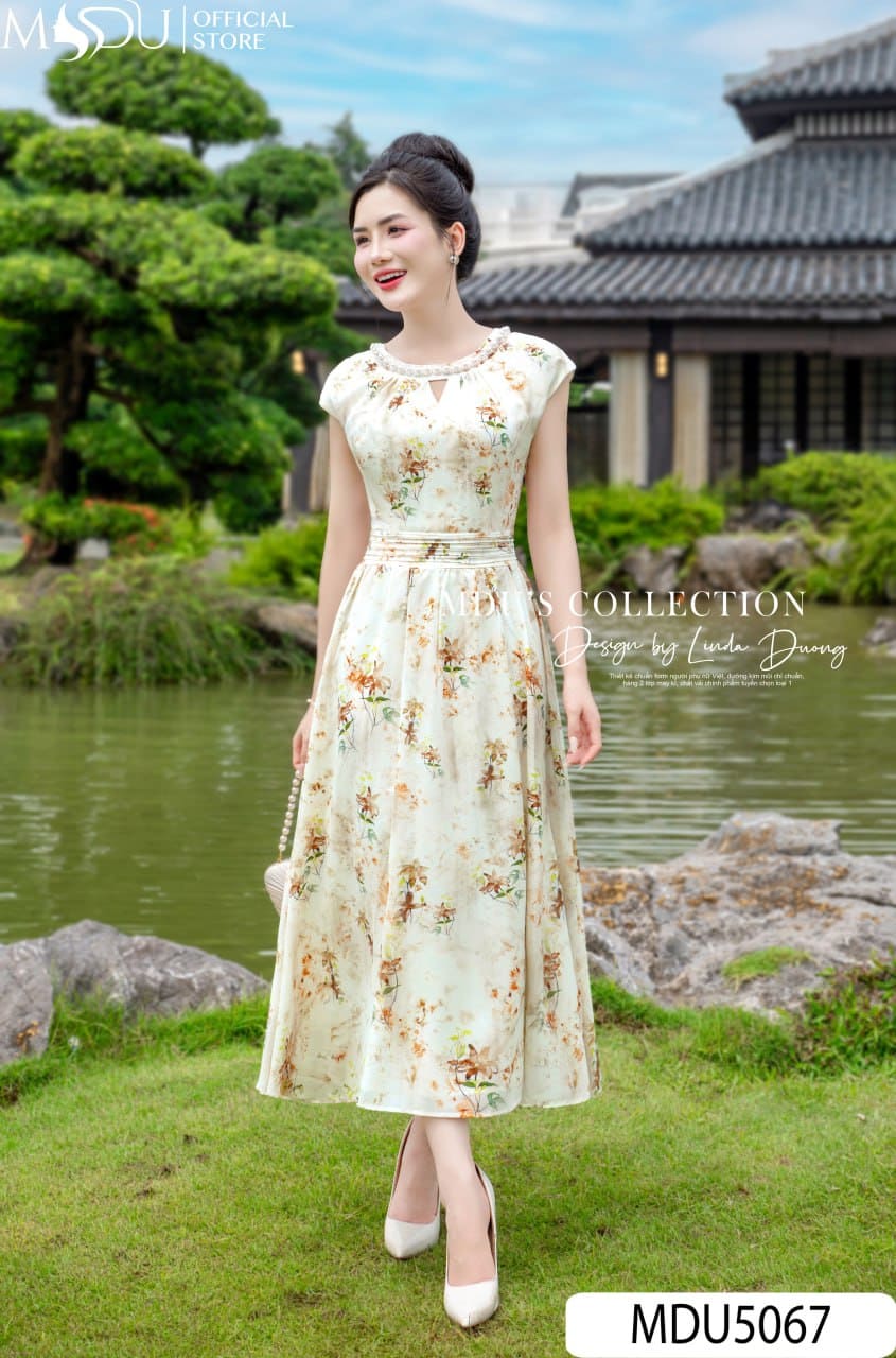 [🛒🇻🇳]Váy Thiết Kế MDU5067 Lụa Mango Ánh Kem Hoa Nhí Nhẹ Nhàng – , SKU – – mdufashion.com 🇻🇳🛒Top1Shop🛒 🇻🇳Top1Vietnam🇻🇳 🛍🛒🇻🇳