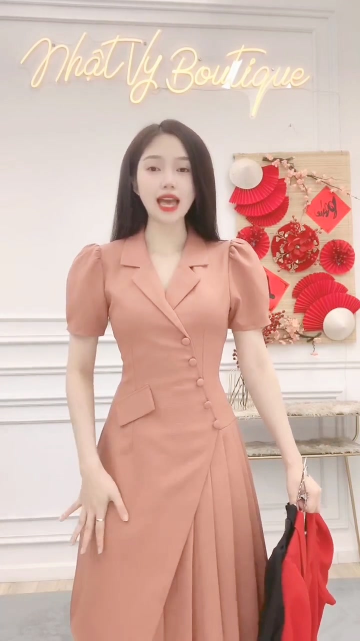 [🆕🇻🇳] ĐẦM XINH 291 👕 Top1Fashion 👗    ĐẠI HẠ GIÁ duy nhất hôm nay chỉ còn #219K + FREESHIP TOÀN QUỐC
Cân tất cả size từ 45kg-80kg thoải mái vô tư
KIỂM HÀNG trước khi thanh toán
_______ , shares-0✔️ , likes-0❤️️ , date-2024-08-17 15:54:41🇻🇳🇻🇳🇻🇳📰🆕