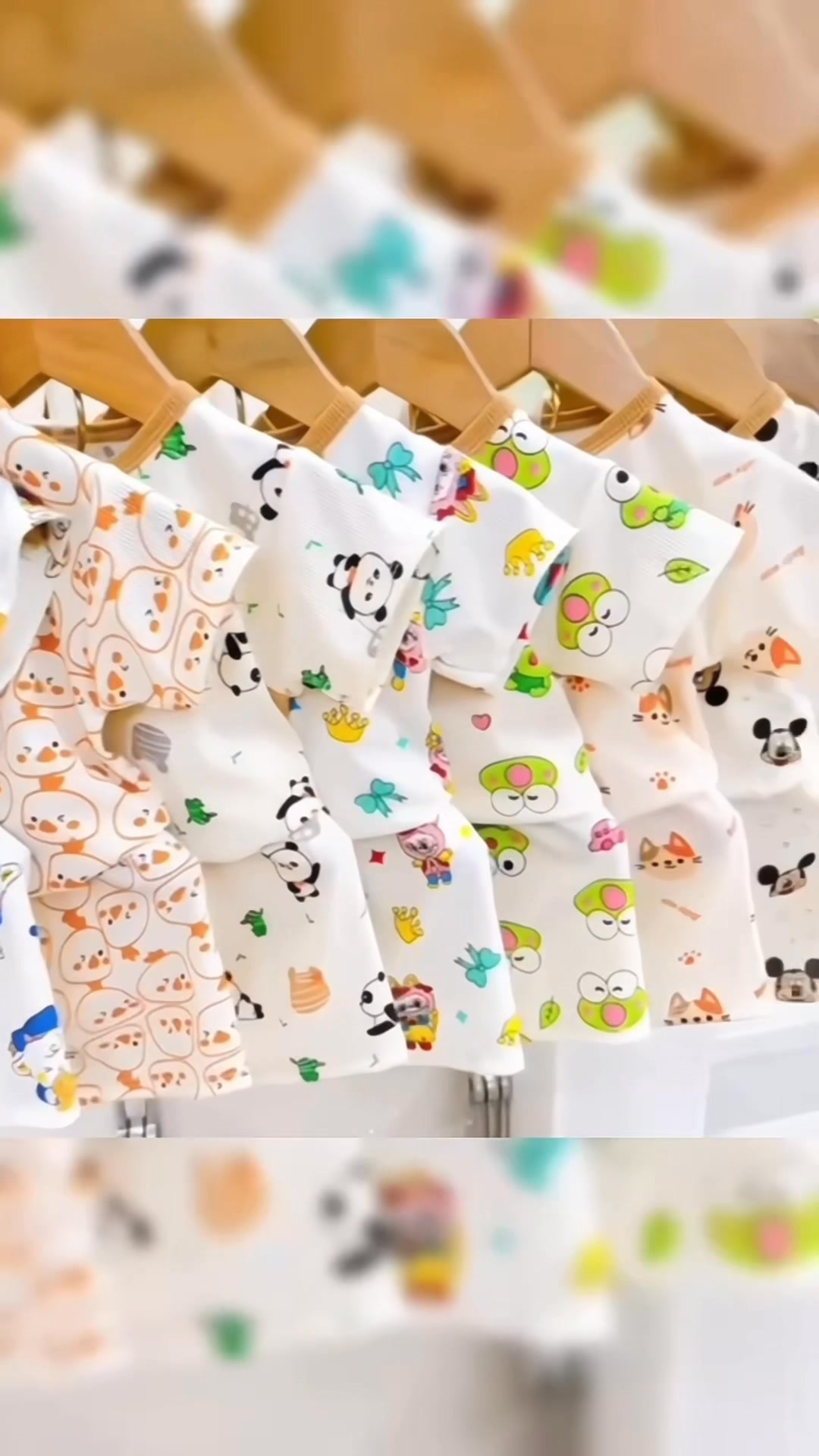 [🆕🇻🇳] Shop Nhí – Thời trang cho Bé yêu 🧑‍🧒❤️️👶⭐️ Xả hàng còn  #119k  5bộ  #miễn  phí giao hàng
Chất tăm  lạnh   loại 1 mềm mịn mát.
Bé trai bé gái đều có ạ
Size:  từ sơ sinh đến 15kg.
Nhận hàng được kiểm  , shares-0✔️ , likes-0❤️️ , date-2024-11-18 03:32:49🇻🇳🇻🇳🇻🇳📰🆕