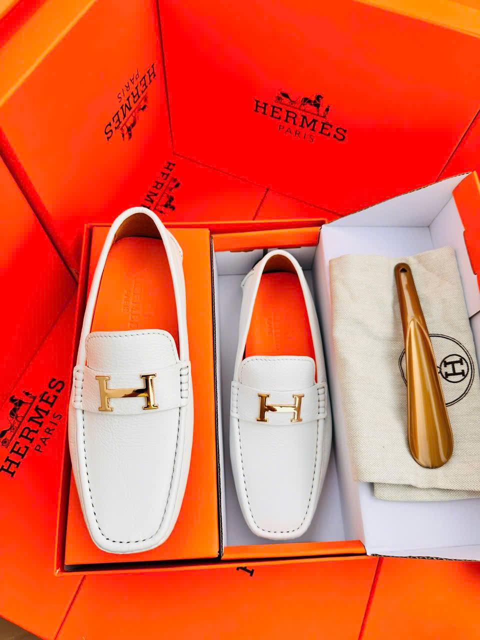 [🆕🇻🇳] Lý Thảo Store – Cửa hàng giày dép 👕 Top1Fashion 👗  Em chỉ muốn đăng hình lấy tương tác .
Chứ em đâu muốn làm tan nát trai tim ai!CHÍNH SÁCH ĐỘC QUYỀN CHƯA AI CÓ !MUA 1 GIÀY TẶNG 1 DÂY LƯNG  DA THẬT !  , shares-6✔️ , likes-399❤️️ , date-2024-12-08 22:03:00🇻🇳🇻🇳🇻🇳📰🆕