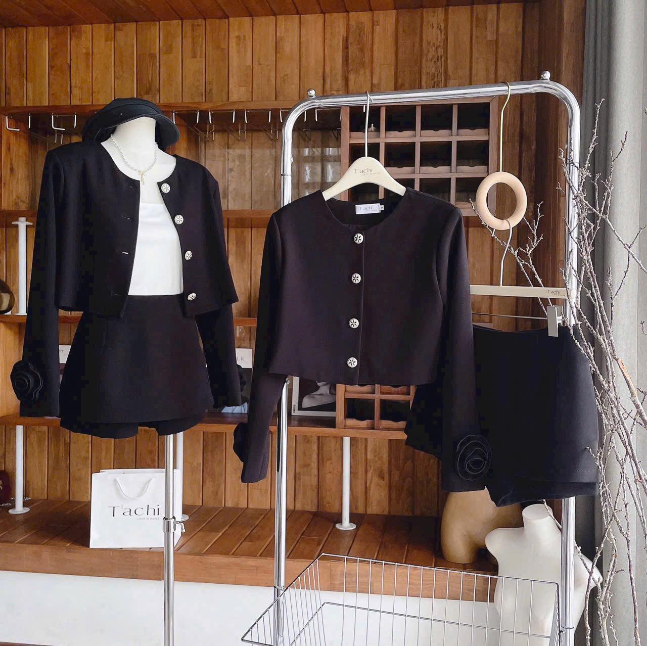 [🆕🇻🇳] TLCX.Store – Quần áo – Thương hiệu 👕 Top1Fashion 👗  Set diện tết siêu ưng cho các chị emNhanh tay ib để biết chi tiết nha các nàngggg, shares-0✔️ , likes-4❤️️ , date-2024-12-16 00:47:31🇻🇳🇻🇳🇻🇳📰🆕