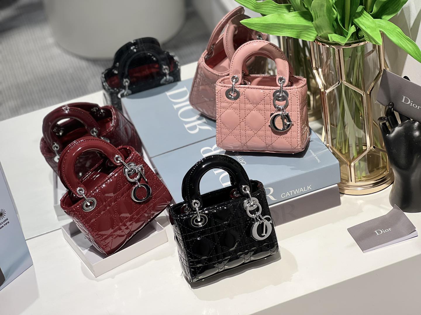 [🆕🇻🇳] Unicorner Kids – Túi – Giày cao cấp – Thiết kế & Thời trang 👕 Top1Fashion 👗  DIO LADY MINI  MICRO
CHẤT DA LAMSKIN( DA BÓNG )
SIZE 13 CM ( CHUẨN SIZE AUTH)
FULLBOX a
, shares-0✔️ , likes-2❤️️ , date-2024-01-12 13:50:49🇻🇳🇻🇳🇻🇳📰🆕