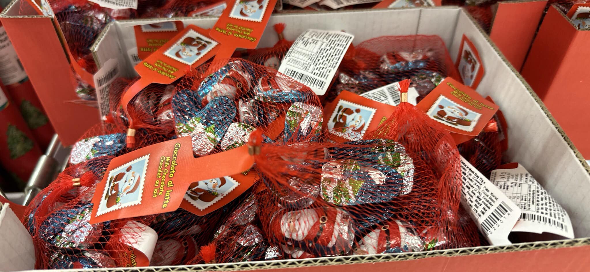 [🆕🇻🇳] KICO TÂN THÀNH – THỜI TRANG TRẺ EM HOTTREND – Hàng VN – Hàng QCCC 🧑‍🧒❤️️👶⭐️ Kẹo chocolate Úc- phiên bản Giáng Sinh
1 set gồm 1 túi kẹo 72gr trong hộp quà Giáng Sinh
#99k/hộp.
, shares-0✔️ , likes-3❤️️ , date-2024-12-17 14:39:31🇻🇳🇻🇳🇻🇳📰🆕