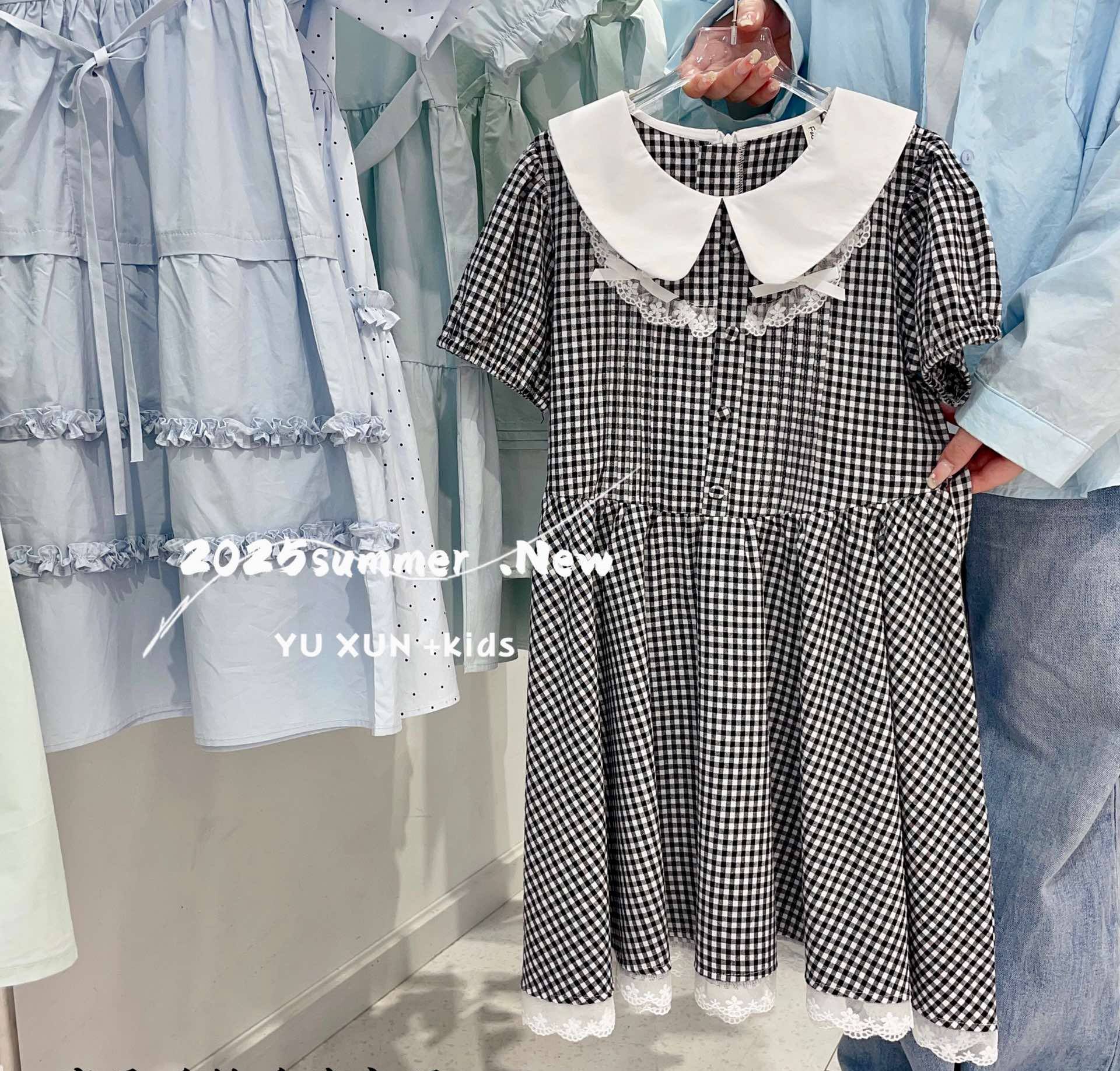 [🆕🇻🇳] Shop Hiền Hiền – Thời trang Nữ & Trẻ Em 🧑‍🧒❤️️👶⭐️ Các mẫu đầm cho bé gái size đại cồ mà các shop không nên bỏ qua trong mùa hè này
Size: 130-170
Sỉ giá tốt ib e nhé.
—————————-
– Nhóm CT , shares-1✔️ , likes-0❤️️ , date-2025-04-26 23:07:03🇻🇳🇻🇳🇻🇳📰🆕