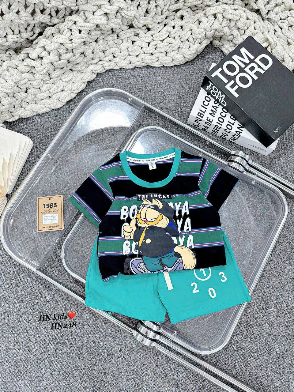 [🆕🇻🇳] Chuyên Quần Aó Trẻ Em – B.C Angles 🧑‍🧒❤️️👶⭐️ *Sét bộ côtton cho bé trai.
Chất liệu cotton tàu.Vải kẻ đẹp lạ.bé mặc sang- sạch – đẹp..
Size: 9-15kg, Giá: 105k
Size: 16-25kg, Giá: 110k/ bộ
𝙈𝙤̛̉ 𝙘𝙪̛̉𝙖: , shares-0✔️ , likes-0❤️️ , date-2025-03-27 01:48:48🇻🇳🇻🇳🇻🇳📰🆕