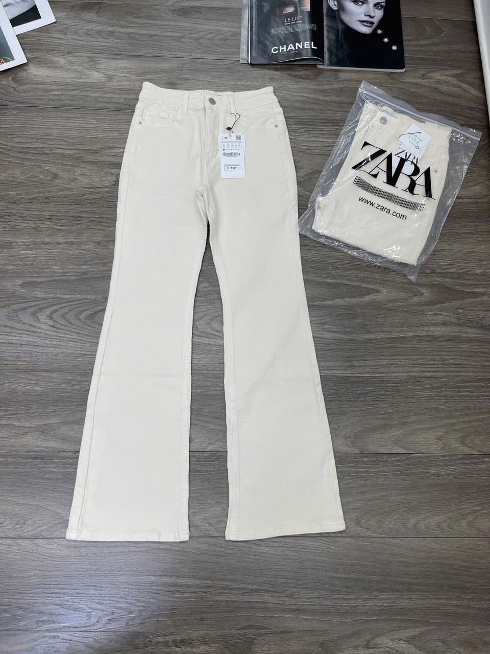 [🆕🇻🇳] Xưởng Dép Tiến Minh 👕 Top1Fashion 👗  Hàng HM nhà e đủ màu đủ mẫu ạ
Hàng tại xưởng không qua trung gian
Size 38-43
Nhận làm theo mẫu,thương hiệu riêng
Sỉ lên đơn ib zalo 0979397492
#xuhuong  , shares-0✔️ , likes-11❤️️ , date-2025-07-19 05:36:56🇻🇳🇻🇳🇻🇳📰🆕