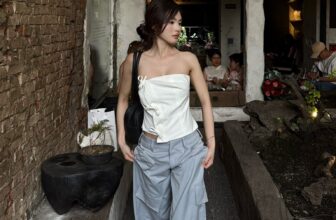 [???] Deplen – Quần áo  ? Top1Fashion ?  The summer vibe girls loveĐơn giản và cơ bản nhưng luôn là outfit mà các cô gái yêu. Bước vào hè cùng “Somi Tube Top” và chiếc quần “Cargo Candy Pants”  , shares-2✔️ , likes-6❤️️ , date-2025-05-28 04:30:14????????