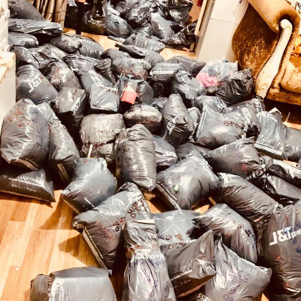 [🆕🇻🇳] Si tuyển ThuDung – Hàng Si Tuyển Chọn 👕 Top1Fashion 👗  Em đã Sale Hết kiện và đi đơn song .
Chuẩn bị cho kiện Jumsut siêu phẩm các chị ơi
Cam ơn các chị đẹp gần xa rất Nhiều ạ
Thakiu !!!!
, shares-0✔️ , likes-10❤️️ , date-2025-05-27 00:46:52🇻🇳🇻🇳🇻🇳📰🆕