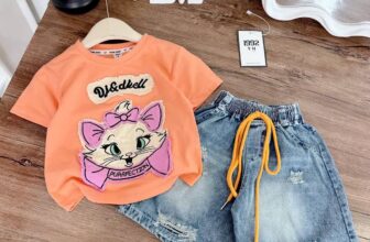 [🆕🇻🇳] Xưởng May – Trường Nguyên – Cửa hàng quần áo trẻ em 🧑‍🧒❤️️👶⭐️  Chào buôn các shop siêu phẩm xinh cho bé gái
Set bộ áo ct tàu phối hình mèo thêu nổi siêu hot kết hợp quần jeans mềm đẹp bán shop…
Kiểu dáng năng độn , shares-0✔️ , likes-0❤️️ , date-2025-06-05 00:05:07🇻🇳🇻🇳🇻🇳📰🆕