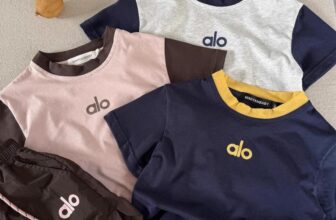 [🆕🇻🇳] Tiệm Nhà Gạo – Cửa hàng quần áo – Order các mẫu style Hàn Quốc 🧑‍🧒❤️️👶⭐️ Set bộ mùa hèSize: 90-140
Ship COD toàn quốc
Hàng order 2-3 tuần ( tuỳ theo hãng trả đơn)
……………………………..
🅣🅘🅔🅜 🅝🅗🅐 🅖🅐🅞
For kids –  , shares-0✔️ , likes-5❤️️ , date-2025-05-31 23:08:50🇻🇳🇻🇳🇻🇳📰🆕