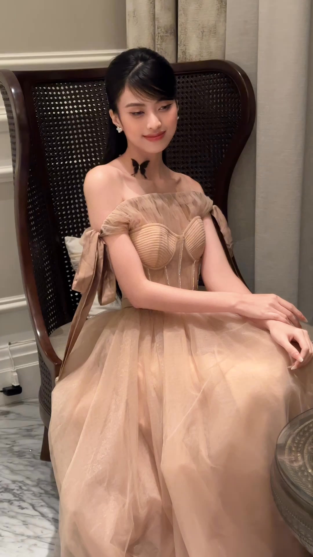 [🆕🇻🇳] Elly Design by MiTa 👕 Top1Fashion 👗  Amant Dress sự hoàn hảo giữa nét tinh tế và hiện đại. Chi tiết trễ vai quyến rũ kết hợp với tùng xoè nhẹ nhàng tạo thành một nét duyên dáng, bay bổng, tôn  , shares-0✔️ , likes-0❤️️ , date-2025-06-05 02:58:31🇻🇳🇻🇳🇻🇳📰🆕