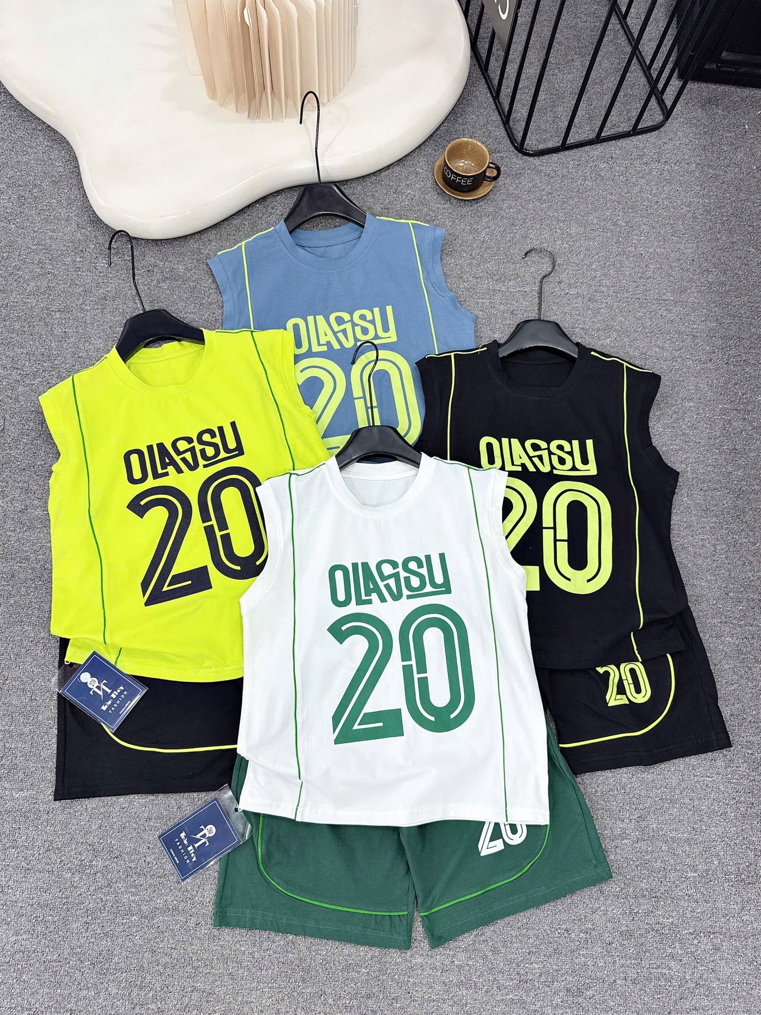 [🆕🇻🇳] Shop TOM BABY  Chuyên Bỉm,Thời trang cho bé,các loại Bánh kẹo, Kem, Thực phâm dinh dưỡng 🧑‍🧒❤️️👶⭐️ MUA SỮA TẶNG CẦU TRƯỢT CHO CÁC BÉ Ạ ap dụng duy nhất 3 hôm, các mẹ nhanh tay nha
Mua 7 hộp #BELLAMY hoặc #BABYBIO tặng ngay 1 cầu trượt
Mua 10 hộp #NUBONE  , shares-1✔️ , likes-0❤️️ , date-2025-07-06 16:15:23🇻🇳🇻🇳🇻🇳📰🆕