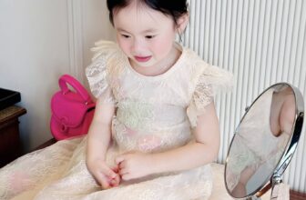 [🆕🇻🇳] Dau.Bebe – Đồ trẻ em 🧑‍🧒❤️️👶⭐️ 𝐋𝐢𝐦𝐢𝐭𝐞𝐝 𝐄𝐝𝐢𝐭𝐢𝐨𝐧:
Mang đến vẻ đẹp thanh khiết và rạng rỡ cho bé với 𝐇𝐞𝐥𝐞𝐧 𝐃𝐫𝐞𝐬𝐬 – phiên bản giới hạn!
———
Màu : Kem
Size : Xs | S | M——————
Customer Serv , shares-2✔️ , likes-7❤️️ , date-2025-06-10 04:03:55🇻🇳🇻🇳🇻🇳📰🆕