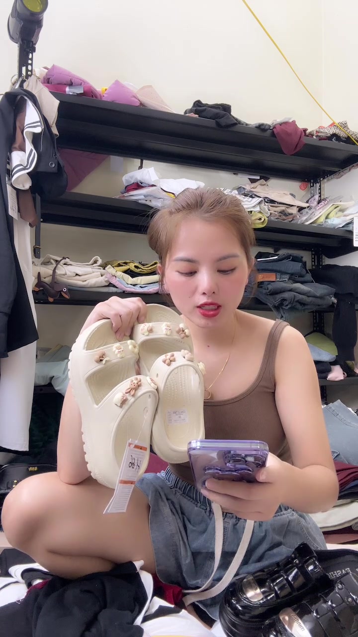 [🆕🇻🇳] Baby Care – Bé Vui Khoẻ, Mẹ An Tâm 🧑‍🧒❤️️👶⭐️ Mỗi tuần con bơi đều đặn  thứ 2-4-6. Hào hứng hơn mẹ bonus thêm thứ 7, chủ Nhật.
Và đây là em bé Sandy
Bé thích nước , vui cùng nước  , shares-0✔️ , likes-0❤️️ , date-2025-07-03 20:51:04🇻🇳🇻🇳🇻🇳📰🆕