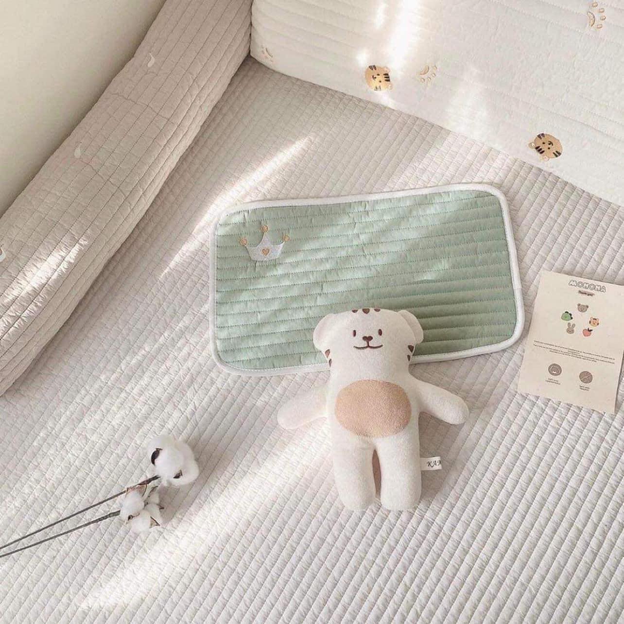 [🆕🇻🇳] Quỳnh Anh – Trọn Gói Đi Sinh – Shop chuyên cung cấp trọn gói đồ sơ sinh 🧑‍🧒❤️️👶⭐️ Lót đầu điều hoà Monona như 1 món quà cho mẹ & bé
Thay vì chất liệu xô mỏng giặt dễ bị nhăn nhúm thì monona sử dụng chất liệu cotton đã qua công đoạn h , shares-0✔️ , likes-0❤️️ , date-2025-07-04 03:06:00🇻🇳🇻🇳🇻🇳📰🆕