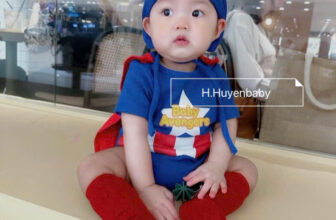 [🆕🇻🇳]  Thuỷ Nghé Kids  – Chuyên sỉ SLL quần áo Thời Trang Trẻ Em & Sơ Sinh đầy đủ các mẫu 🧑‍🧒❤️️👶⭐️  KHÔNG PHẢI CHỈ MẶC ĐẸP – MẶC LÊN LÀ HÓA ANH HÙNGBody chip cộc tay – vải mịn, mềm
Mũ siêu nhân form dựng
Áo choàng đỏ rực cực nổi bật
Khiên nhỏ bé c , shares-0✔️ , likes-0❤️️ , date-2025-07-03 03:45:15🇻🇳🇻🇳🇻🇳📰🆕