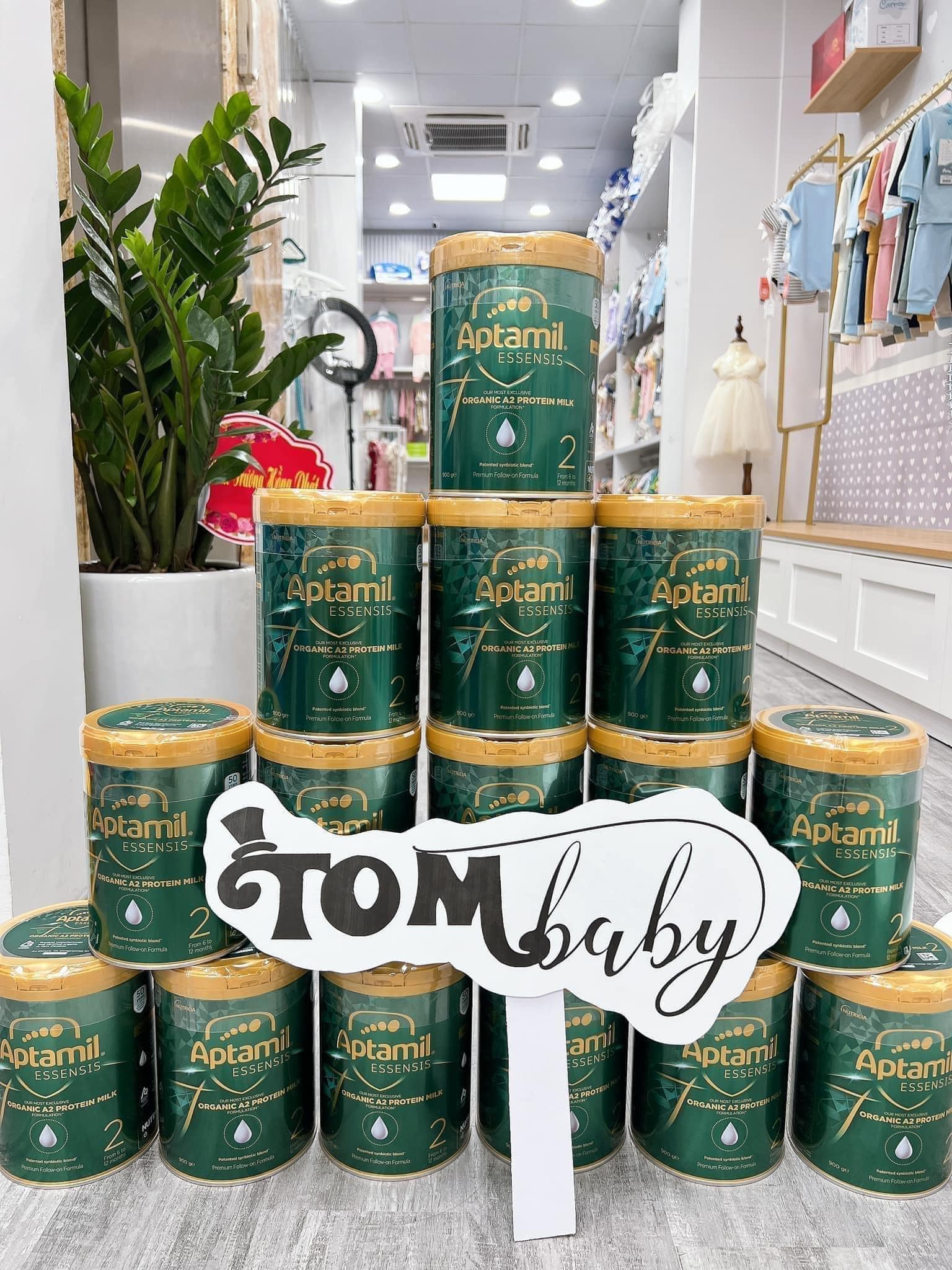 [🆕🇻🇳] Shop TOM BABY  Chuyên Bỉm,Thời trang cho bé,các loại Bánh kẹo, Kem, Thực phâm dinh dưỡng 🧑‍🧒❤️️👶⭐️ 𝐀𝐏𝐓𝐀𝐌𝐈𝐋 𝐄𝐒𝐒𝐄𝐍𝐒𝐈𝐒  EM VỀ ĐỦ SỐ CÁC MẸ ƠI .
Các mẹ cứ hỏi sữa Aptamil Essensis có tốt không
Mình chỉ có thể trả lời ngắn gọn “ Những gì #tinh_tuý_nhất hội t , shares-1✔️ , likes-0❤️️ , date-2025-07-03 15:55:40🇻🇳🇻🇳🇻🇳📰🆕