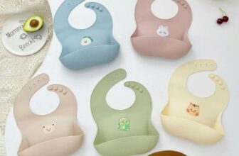 [🆕🇻🇳] Quỳnh Anh – Trọn Gói Đi Sinh – Shop chuyên cung cấp trọn gói đồ sơ sinh 🧑‍🧒❤️️👶⭐️ Hành trình ăn dặm của con không thể thiếu “Yếm silicon” luôn ạ
– Yếm làm 100% silicon mềm dẻo dễ chịu khi sử dụng không gây khó chịu cho các bé yêu
– Yế , shares-0✔️ , likes-0❤️️ , date-2025-07-02 21:02:02🇻🇳🇻🇳🇻🇳📰🆕