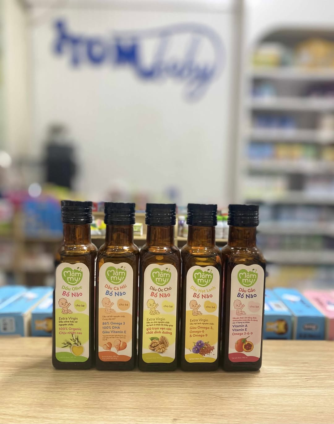 [🆕🇻🇳] Shop TOM BABY  Chuyên Bỉm,Thời trang cho bé,các loại Bánh kẹo, Kem, Thực phâm dinh dưỡng 🧑‍🧒❤️️👶⭐️ 𝗗𝗮̂̀𝘂 𝗮̆𝗻 𝗱𝗮̣̆𝗺 𝗠𝗮̆𝗺𝗺𝘆
𝗗𝗮̂̀𝘂 𝗮̆𝗻 𝗱𝗮̣̆𝗺 𝗠𝗮̆𝗺𝗺𝘆 𝗵𝗶𝗲̣̂𝗻 𝘁𝗮̣𝗶 𝗰𝗼́ 𝟰 𝗹𝗼𝗮̣𝗶 𝗱𝗼́ 𝗹𝗮̀…!
Dầu cá hồi
Dầu olive
Dầu hạt lanh
Dầu chiên xào
(Dùng cho bé từ  , shares-1✔️ , likes-0❤️️ , date-2025-07-02 23:00:10🇻🇳🇻🇳🇻🇳📰🆕