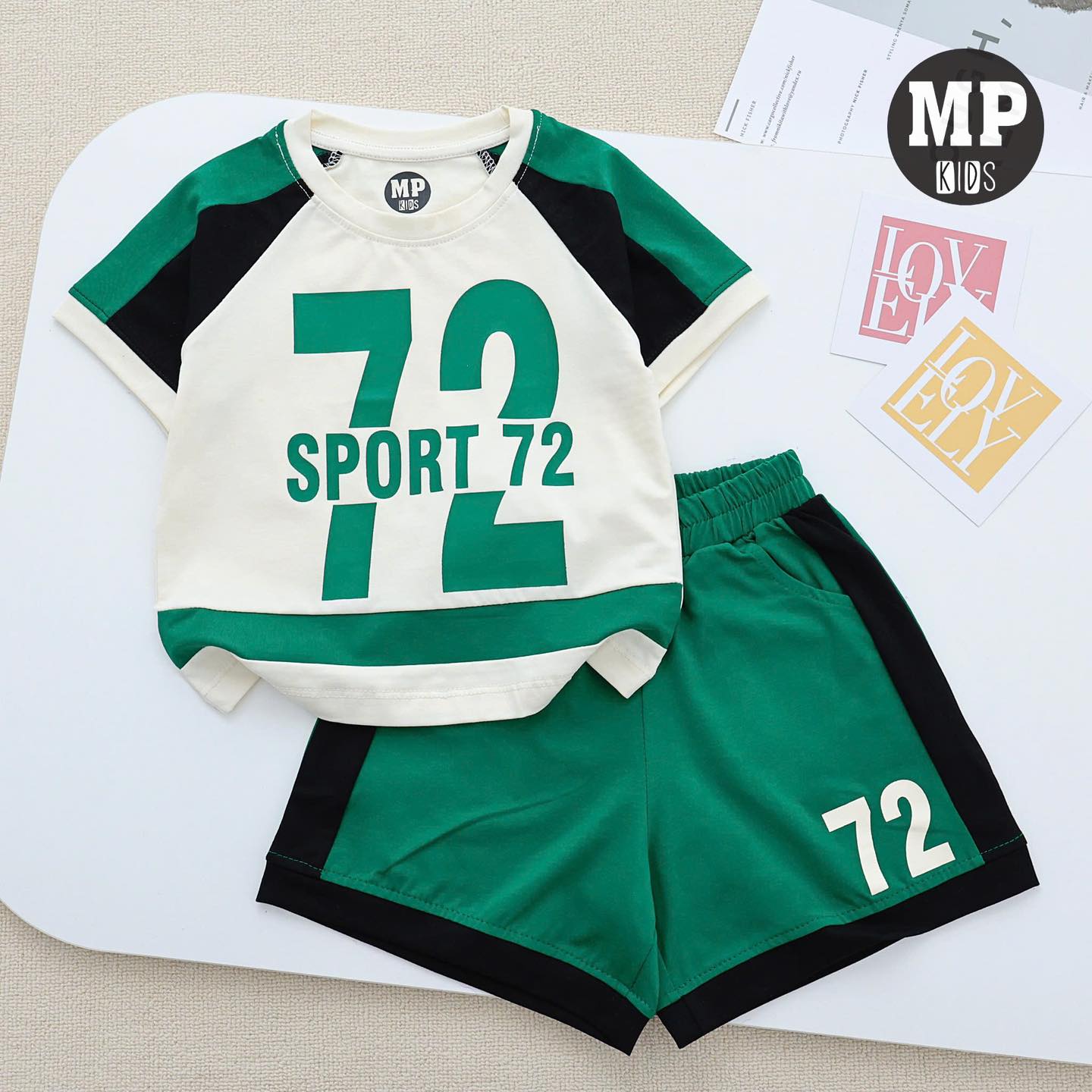 [🆕🇻🇳] Thời trang trẻ em giá sỉ 🧑‍🧒❤️️👶⭐️  BỘ ĐÙI BÉ GÁI IN SỐ SIÊU CÁ TÍNH – MẶC LÊN LÀ YÊU NGAY!
Áo thun in số cá tính, phối tay
Quần đùi thoải mái, mát mẻ
Size Nhí – Đại – Cồ (12 – 50kg+)
MP , shares-1✔️ , likes-0❤️️ , date-2025-07-02 15:30:37🇻🇳🇻🇳🇻🇳📰🆕