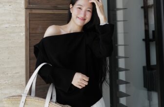 [🆕🇻🇳] Thyatelier – Thiết kế & Thời trang 👕 Top1Fashion 👗  𝗔𝗲𝗺𝗼𝗻𝗱 𝗦𝗵𝗶𝗿𝘁Một thiết kế của Thyatelier được ra mắt vào năm 2023 và đã gửi đến tay khách hàng lên đến con số vài ngàn chiếc nhưng vẫn không có dấu hiệu h , shares-29✔️ , likes-143❤️️ , date-2025-07-01 19:36:11🇻🇳🇻🇳🇻🇳📰🆕