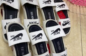 [🆕🇻🇳]  Tuyên Thuỳ Hải Phòng Shop Quần Áo Trẻ Em-Đồ Sơ Sinh-Giày Dép-Bỉm 🧑‍🧒❤️️👶⭐️ E sale #35k/đôi sz ở ảnh
Sz từ 26~34
, shares-0✔️ , likes-0❤️️ , date-2025-07-03 23:26:05🇻🇳🇻🇳🇻🇳📰🆕