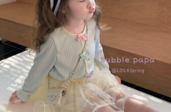 [🆕🇻🇳] Thảo Lâm Baby Shop – Cửa hàng quần áo sơ sinh – trẻ em 🧑‍🧒❤️️👶⭐️ Gom nhẹ nhàng như chính ẻm – Chỉ #TIỀN_CHỤC 1 em khoác mỏng mặc hè thu…Mặc chống nắng được lun nha mẹ.Bảng size tham khảo :Size 80 9-11kg
Size 90 11- , shares-0✔️ , likes-0❤️️ , date-2025-07-04 15:24:01🇻🇳🇻🇳🇻🇳📰🆕