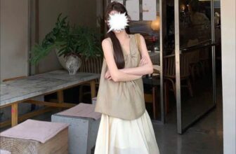 [🆕🇻🇳] Kami Clothing 👕 Top1Fashion 👗  𝐒𝐞𝐭 𝐧𝐡𝐞̣ 𝐧𝐡𝐚̀𝐧𝐠, 𝐦𝐚𝐧𝐠 𝐜𝐚̉ 𝐜𝐚́𝐢 𝐡𝐞̀ 𝐯𝐚̀𝐨 𝐛𝐨̣̂ 𝐭𝐫𝐚𝐧𝐠 𝐩𝐡𝐮̣𝐜Áo không tay màu nâu cà phê phối cùng chân váy dài trắng kem bay bổng sự kết hợp thanh lịch và dịu  , shares-0✔️ , likes-8❤️️ , date-2025-07-15 19:30:04🇻🇳🇻🇳🇻🇳📰🆕