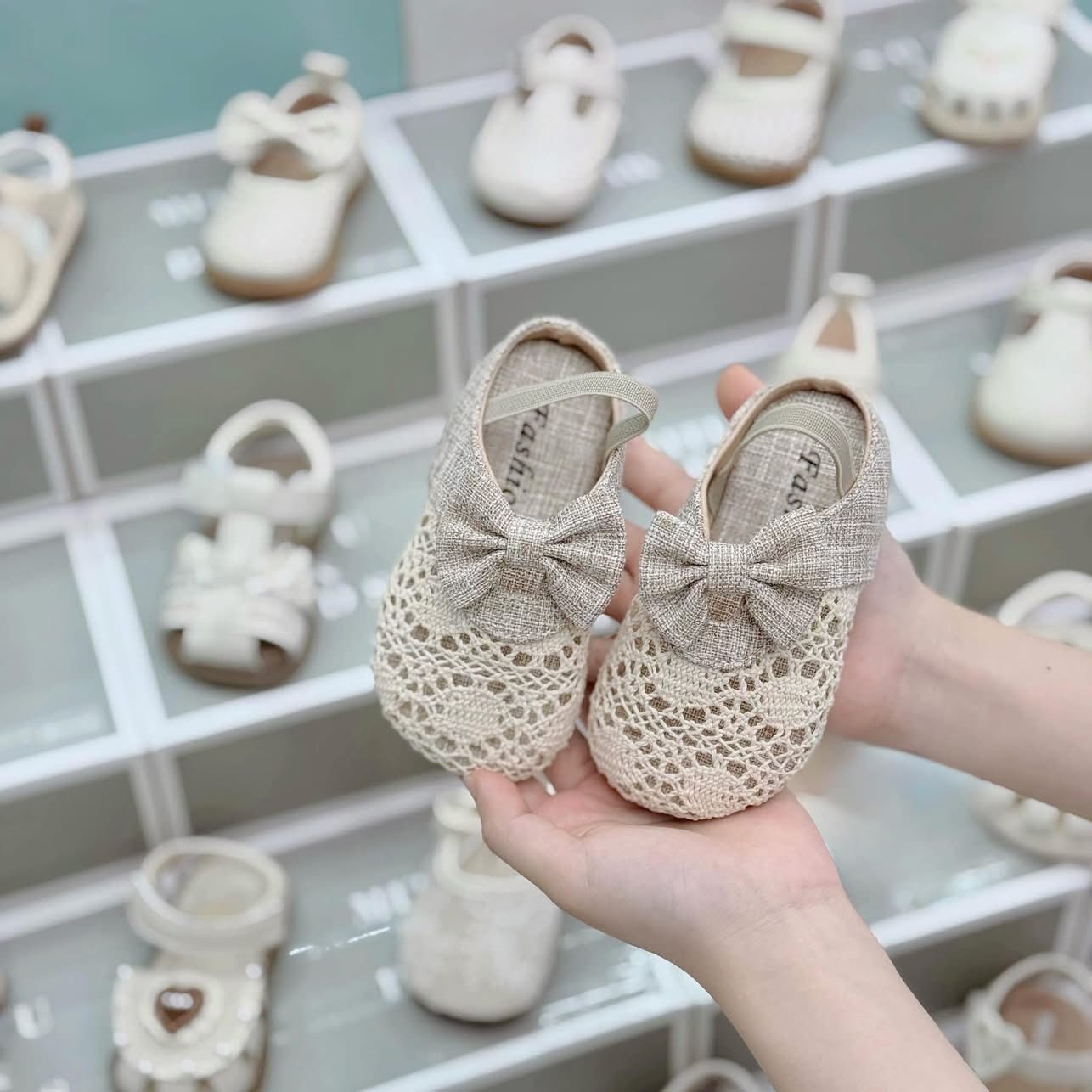 [🆕🇻🇳] Paddy Baby – Mẹ và Bé nội địa Hàn 🧑‍🧒❤️️👶⭐️ Đ𝐞̣̂𝐦 𝐭𝐡𝐚̉𝐦 𝐭𝐫𝐨̀𝐧 𝐋𝐎𝐋𝐁𝐀𝐁𝐘 – 𝐇𝐨𝐭 𝐡𝐢𝐭 𝐭𝐮̛̀ 𝐇𝐚̀𝐧 𝐐𝐮𝐨̂́𝐜
Xuất hiện khắp mọi mặt trận cùng các em bé Korea, mẹ tha hồ cho bé nằm ngủ, nằm chơi, đặc biệt chụp  , shares-1✔️ , likes-1❤️️ , date-2025-07-05 17:05:53🇻🇳🇻🇳🇻🇳📰🆕